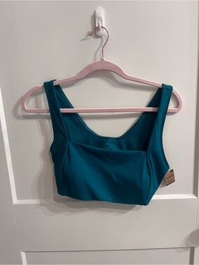 Teal square sports bra